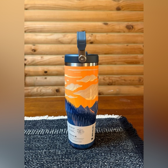 DAWN ON HIGH Flip Straw Stanley Tumbler * REI Exclusive - Picture 4 of 8